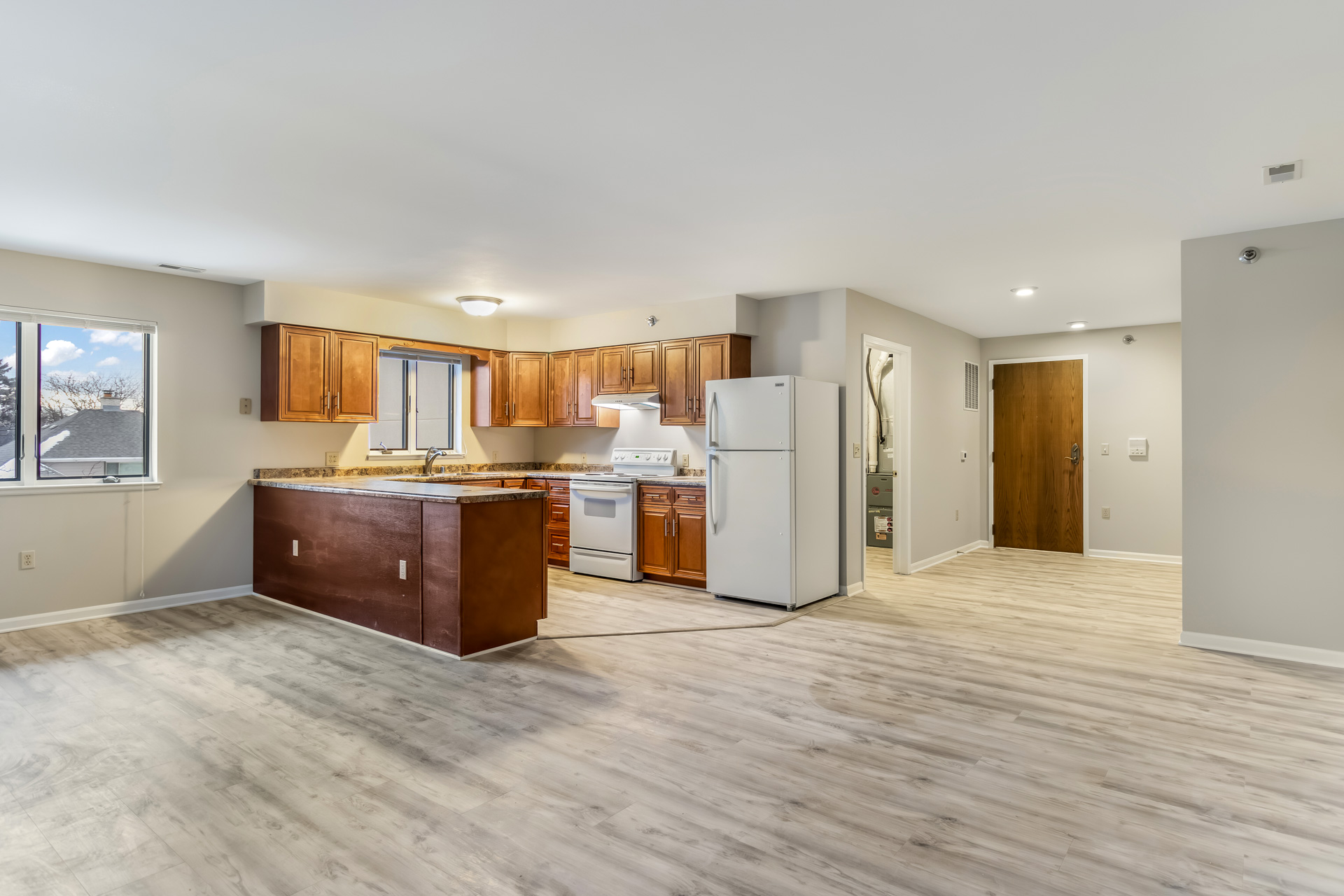 4600 South Packard Avenue - 4606