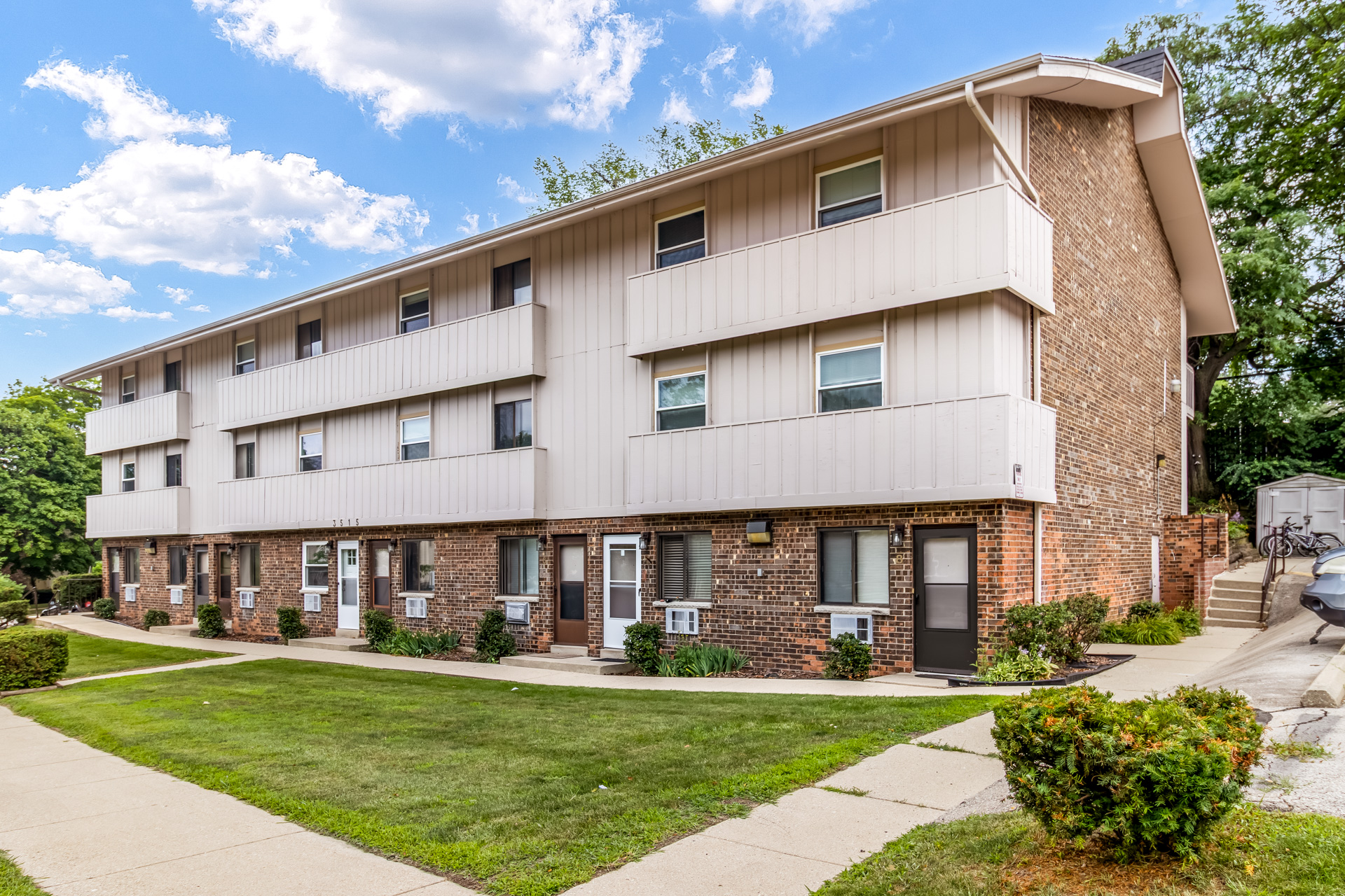 3515 East Tesch Avenue - 1