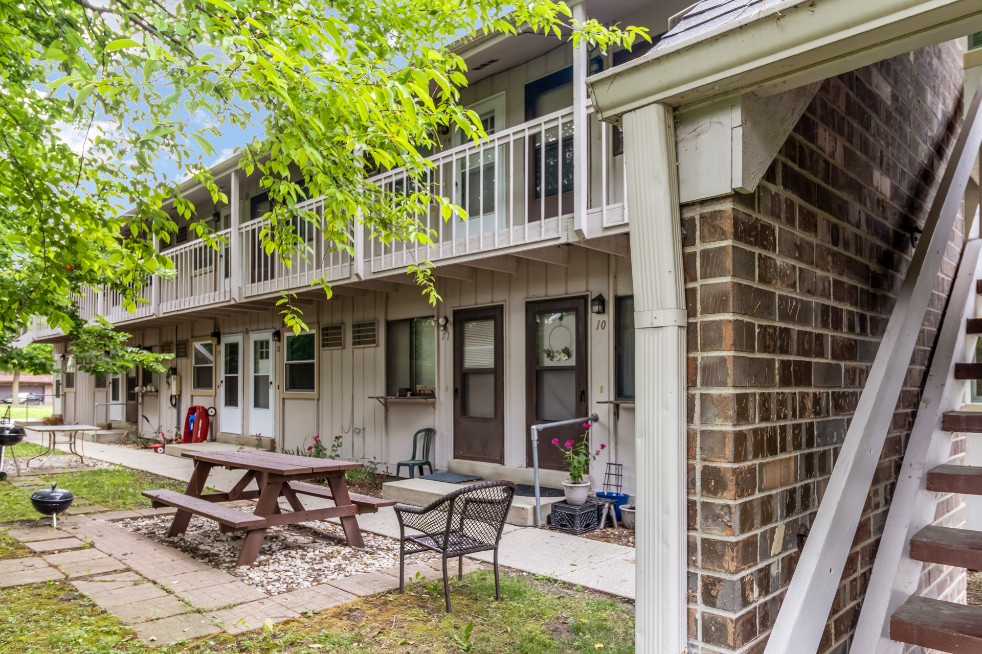 3515 East Tesch Avenue - 8